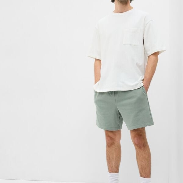 Джоггеры-Бермуды из французского трикотажа с завязками на шнурке Gap, зеленый
Джоггеры-Бермуды из французского трикотажа с завязками на шнурке Gap, зеленый