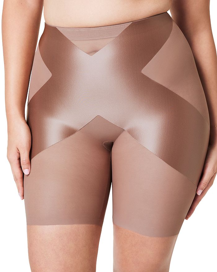 Корректирующие шорты средней посадки SPANX, коричневый
Корректирующие шорты средней посадки SPANX, коричневый