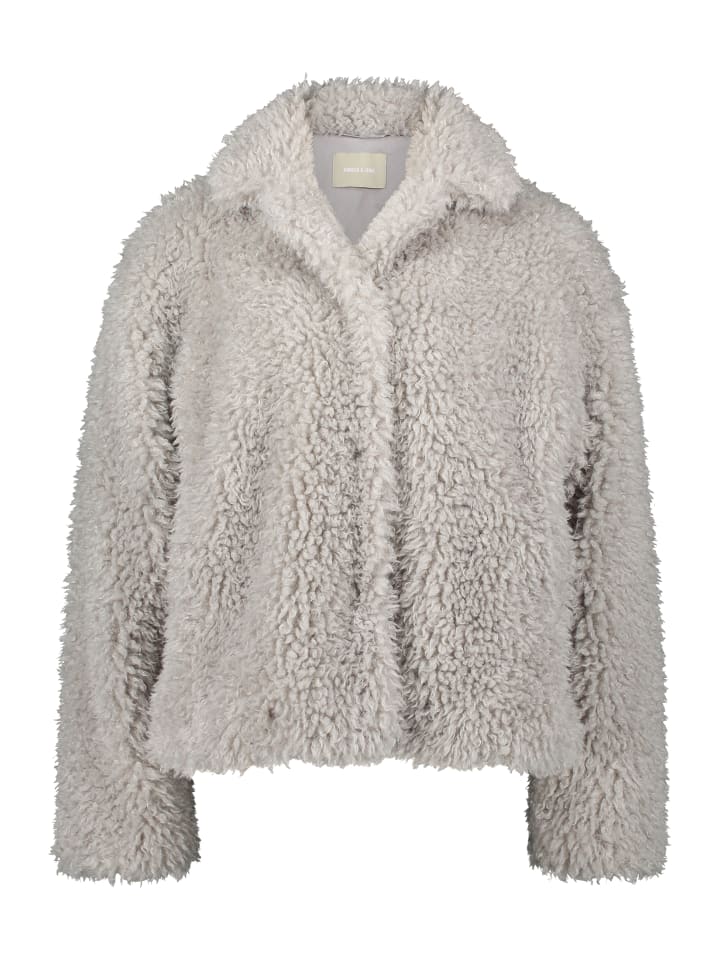 Куртка AMBER & JUNE
Куртка AMBER & JUNE