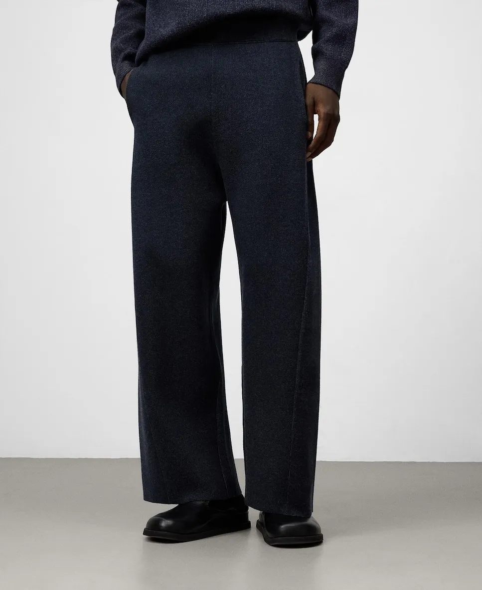 Мужские классические брюки Barrel Fit со стрелками Adolfo Dominguez, синий
Мужские классические брюки Barrel Fit со стрелками Adolfo Dominguez, синий