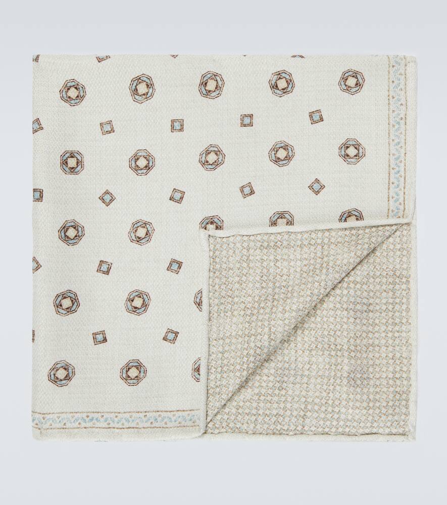 Шёлковый носовой платок Brunello Cucinelli, Burro+Cielo
Шёлковый носовой платок Brunello Cucinelli, Burro+Cielo