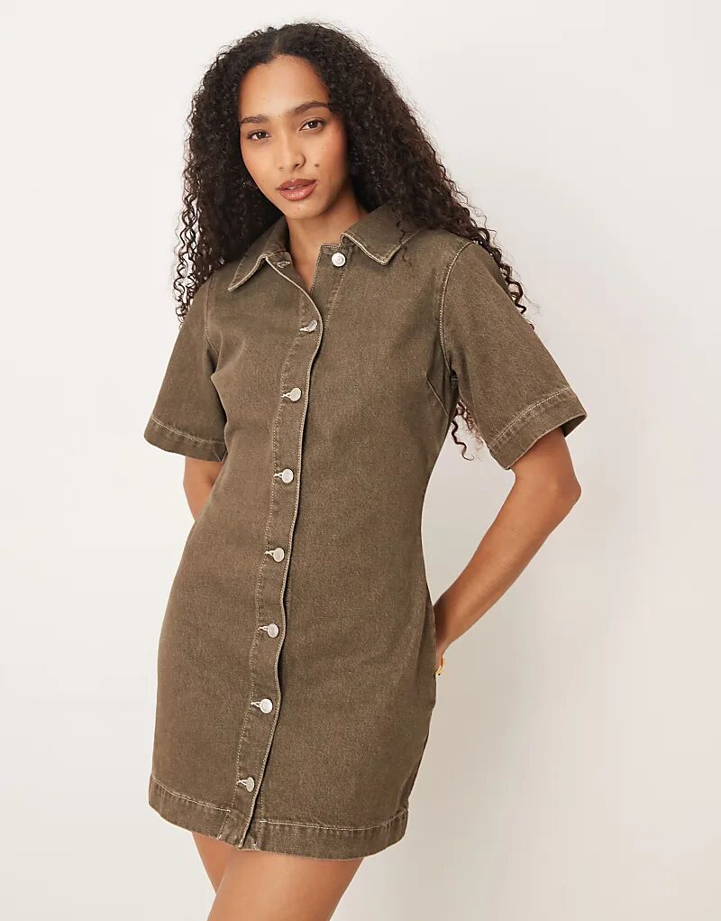 Приталенное джинсовое платье-рубашка ASOS DESIGN оливково-зеленого цвета
Приталенное джинсовое платье-рубашка ASOS DESIGN оливково-зеленого цвета