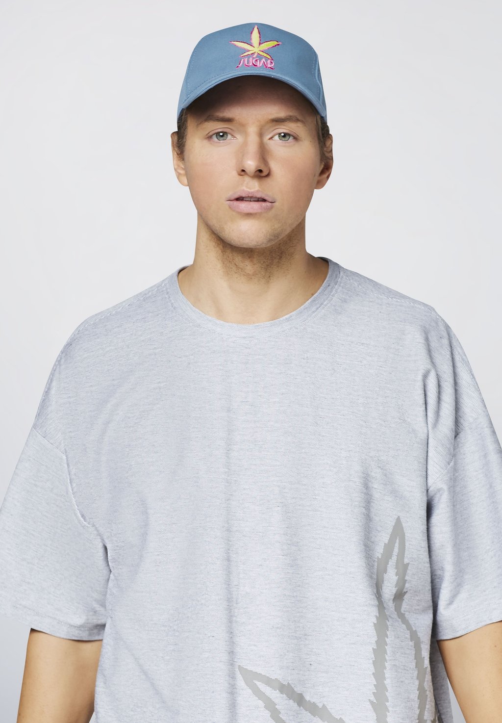 Бейсболка MIT MESH UND STITCHINGS Chiemsee, синий
Бейсболка MIT MESH UND STITCHINGS Chiemsee, синий