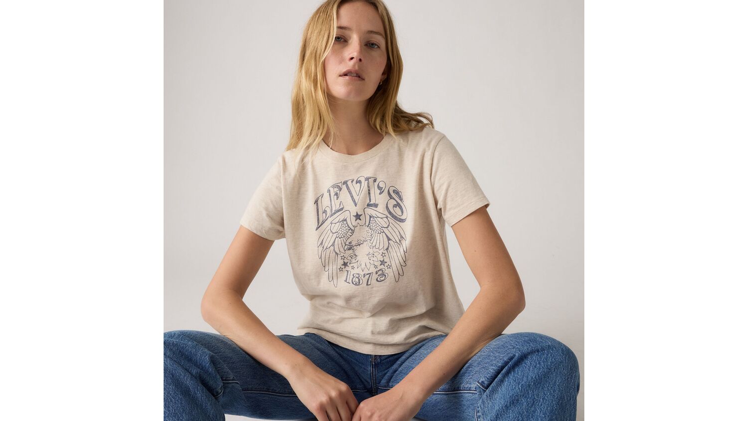 Футболка с графическим принтом и свободным принтом Levi's, Oatmeal Heather - White
Футболка с графическим принтом и свободным принтом Levi's, Oatmeal Heather - White