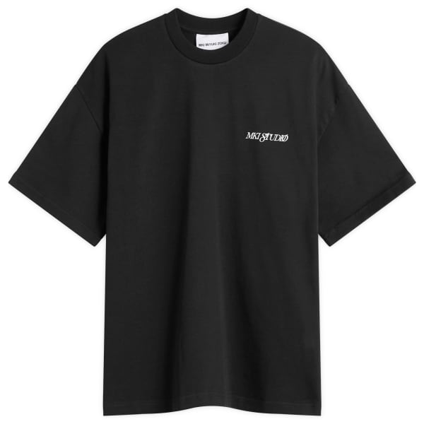 Футболка с надписью Mki Mki Miyuki-Zoku, черный
Футболка с надписью Mki Mki Miyuki-Zoku, черный