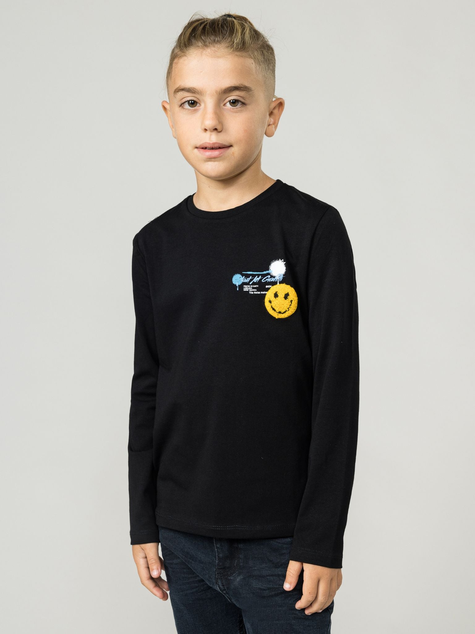 ФУТБОЛКА С ДЛИННЫМ РУКАВОМ «КОРОЛЬ УЛИЦЫ» Noizz, черный
ФУТБОЛКА С ДЛИННЫМ РУКАВОМ «КОРОЛЬ УЛИЦЫ» Noizz, черный