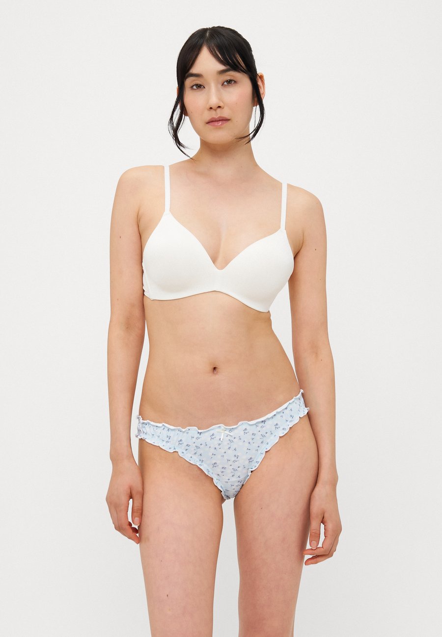 Трусы Even&Odd 5 PACK, Light Blue/Blue/White/Light Blue
Трусы Even&Odd 5 PACK, Light Blue/Blue/White/Light Blue