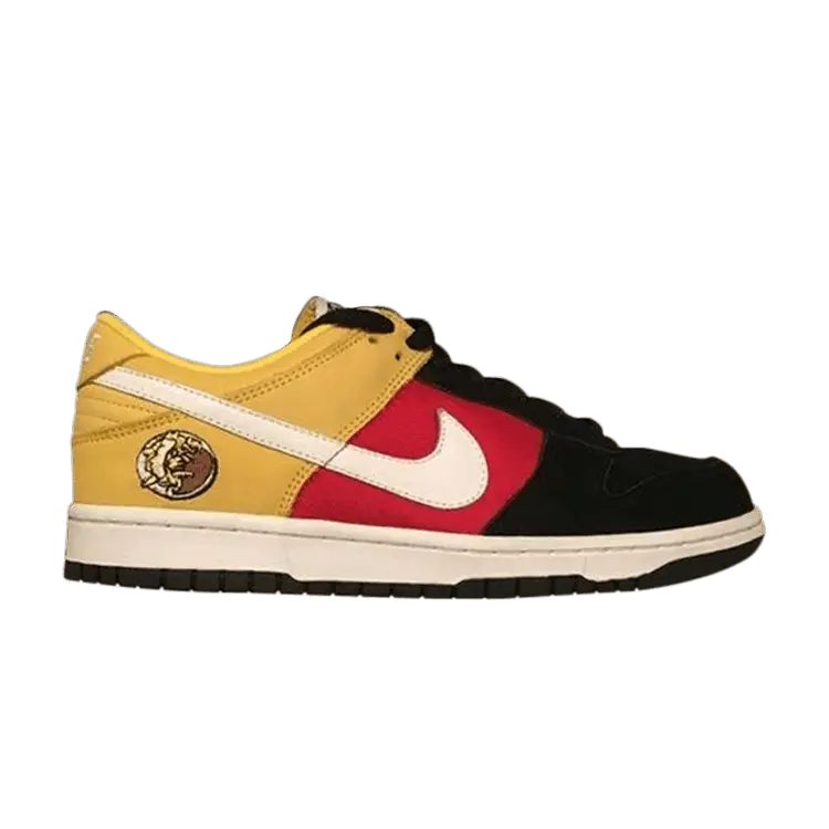 Кроссовки Nike Dunk Low
Кроссовки Nike Dunk Low