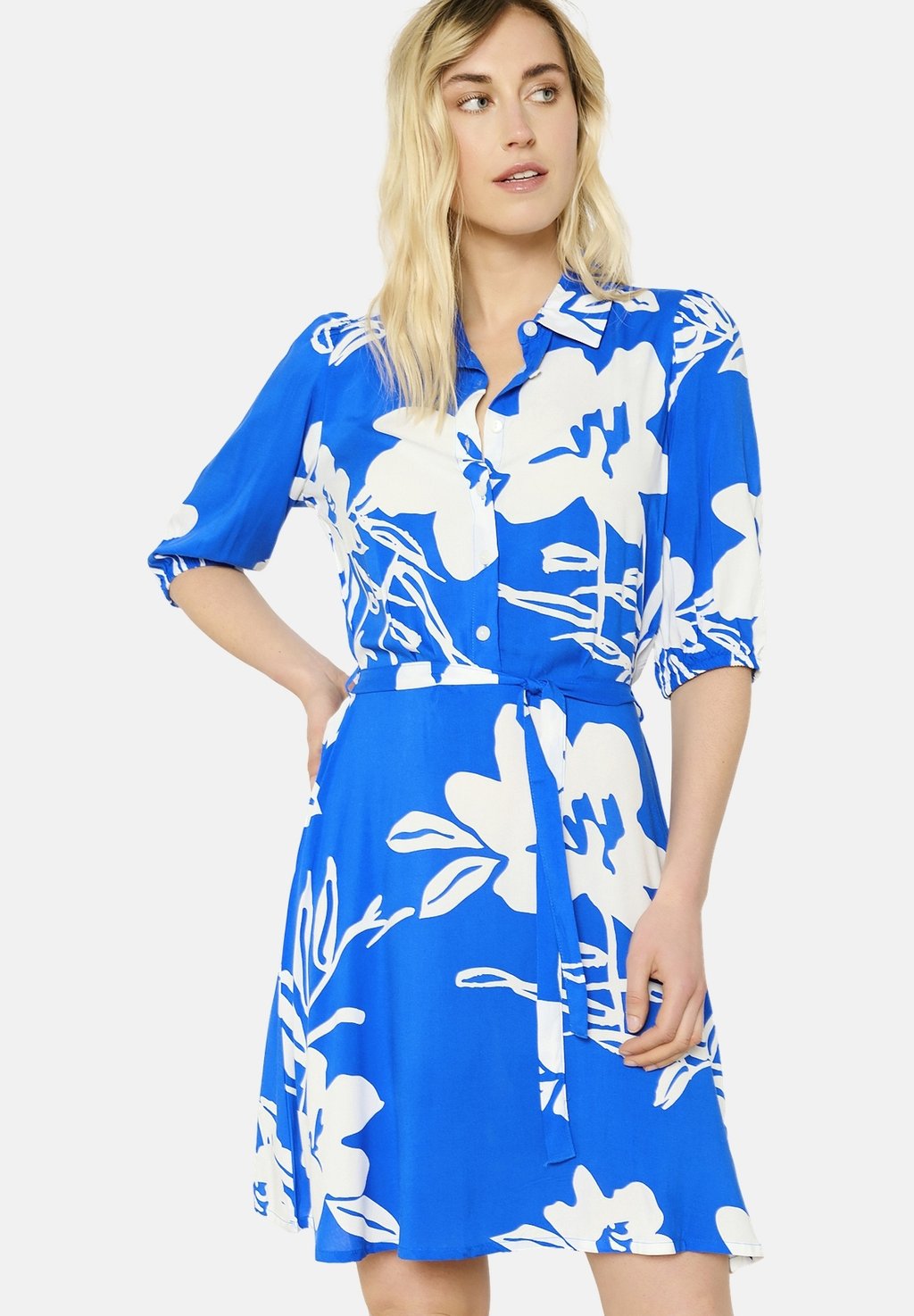 Платье-футляр FLORAL LolaLiza, синий
Платье-футляр FLORAL LolaLiza, синий