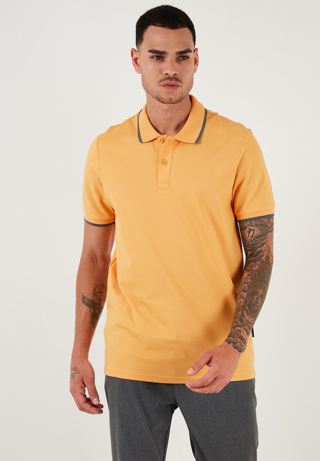 Поло REGULAR FIT Buratti, горчичный 
Поло REGULAR FIT Buratti, горчичный