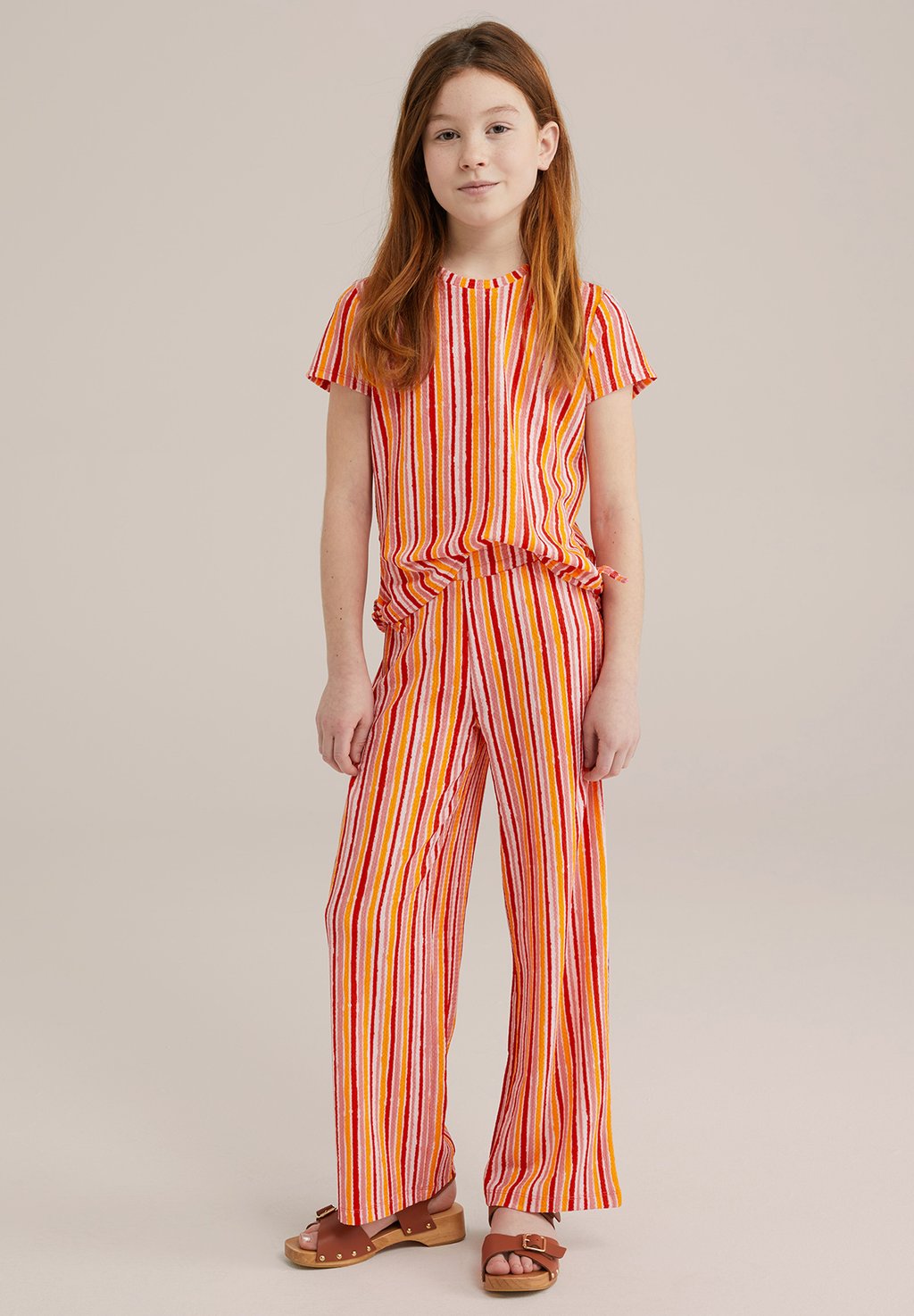 Футболка с принтом WE Fashion, фуксия 
Футболка с принтом WE Fashion, фуксия