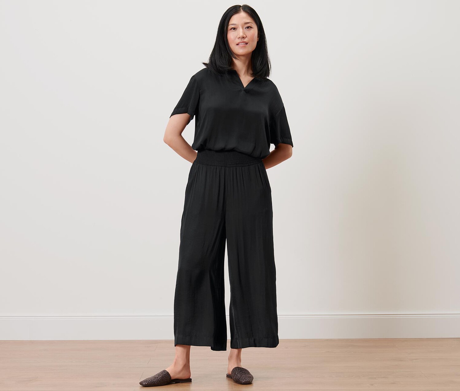 Атласные брюки-кюлоты Tchibo, черный
Атласные брюки-кюлоты Tchibo, черный