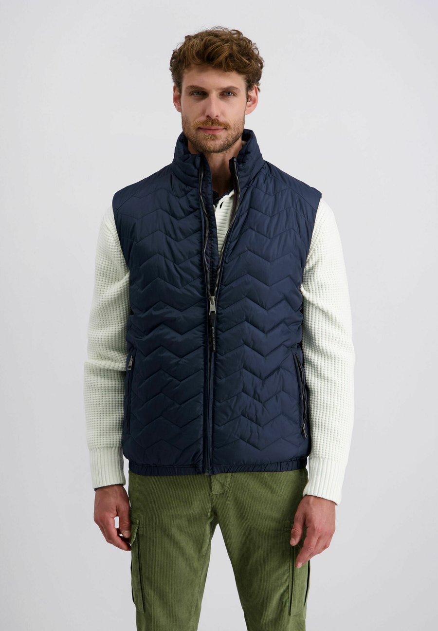 Куртка Pierre Cardin Waistcoat, Dunkelblau/Dark Blue
Куртка Pierre Cardin Waistcoat, Dunkelblau/Dark Blue