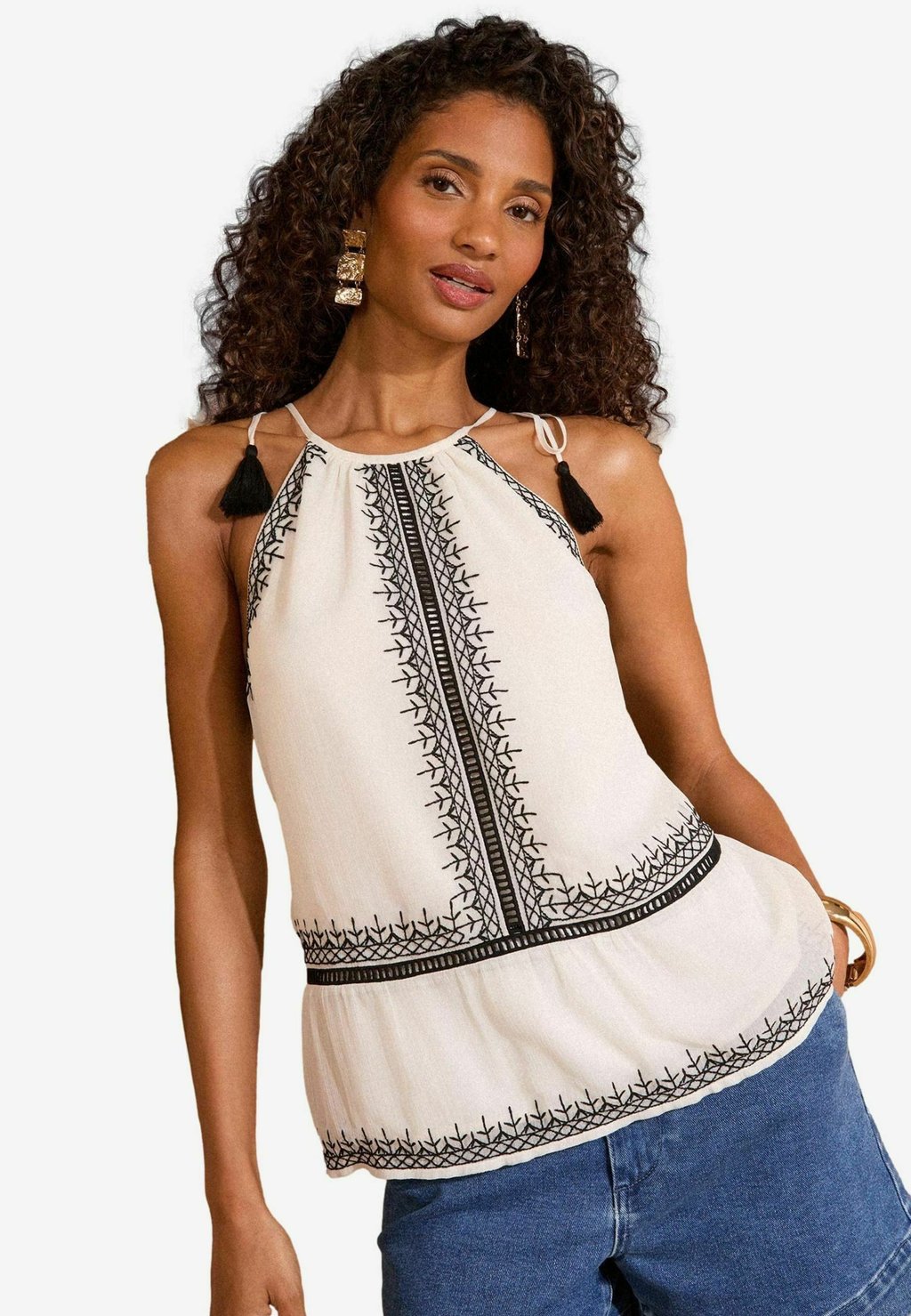 Топ REGULAR FIT Love & Roses, белый
Топ REGULAR FIT Love & Roses, белый