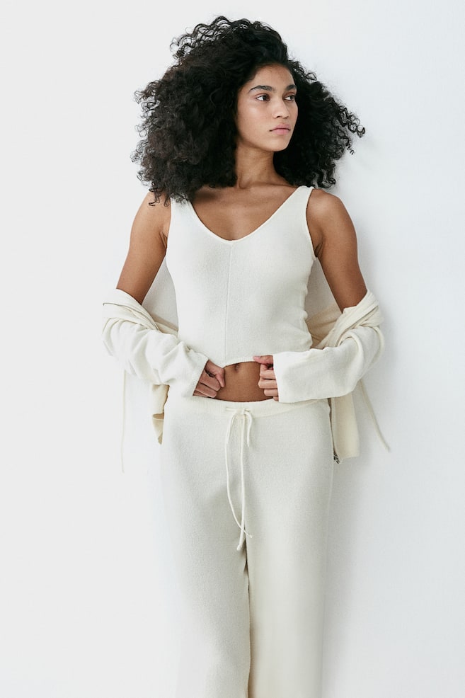 Майка из синели H&M, бежевый
Майка из синели H&M, бежевый