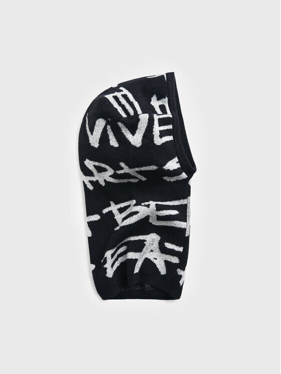 Шапка с капюшоном Desigual, черный
Шапка с капюшоном Desigual, черный