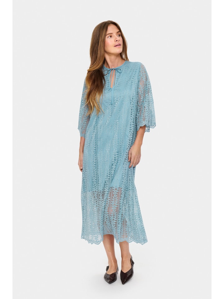 Платье до колена SAINT TROPEZ 
Платье до колена SAINT TROPEZ