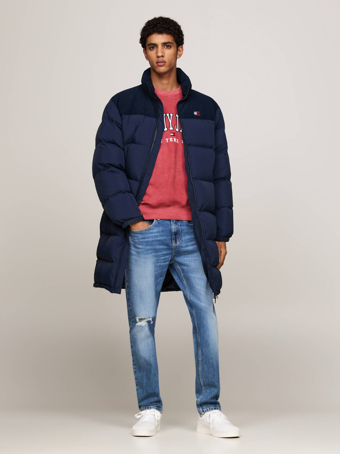 Куртка Tommy Jeans ALASKA Regular Fit, темно-синий
Куртка Tommy Jeans ALASKA Regular Fit, темно-синий