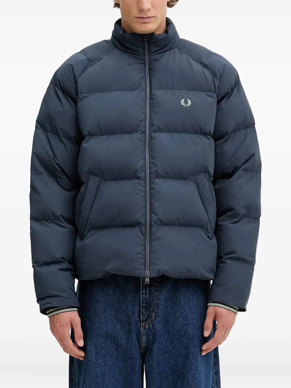 Стёганая куртка с вышитым логотипом Fred Perry, синий
Стёганая куртка с вышитым логотипом Fred Perry, синий