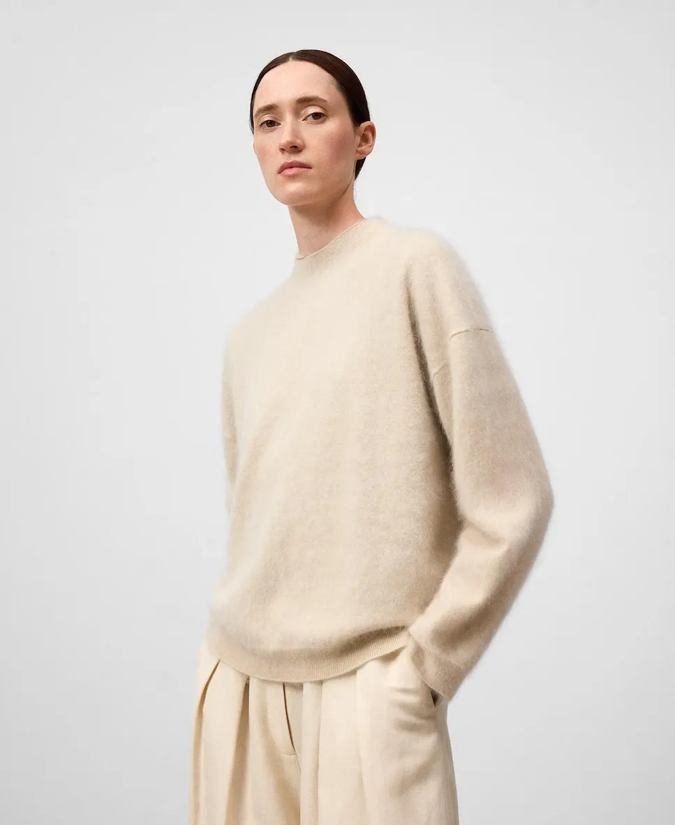 Женский кашемировый свитер с воротником перкинс Adolfo Dominguez, бежевый
Женский кашемировый свитер с воротником перкинс Adolfo Dominguez, бежевый