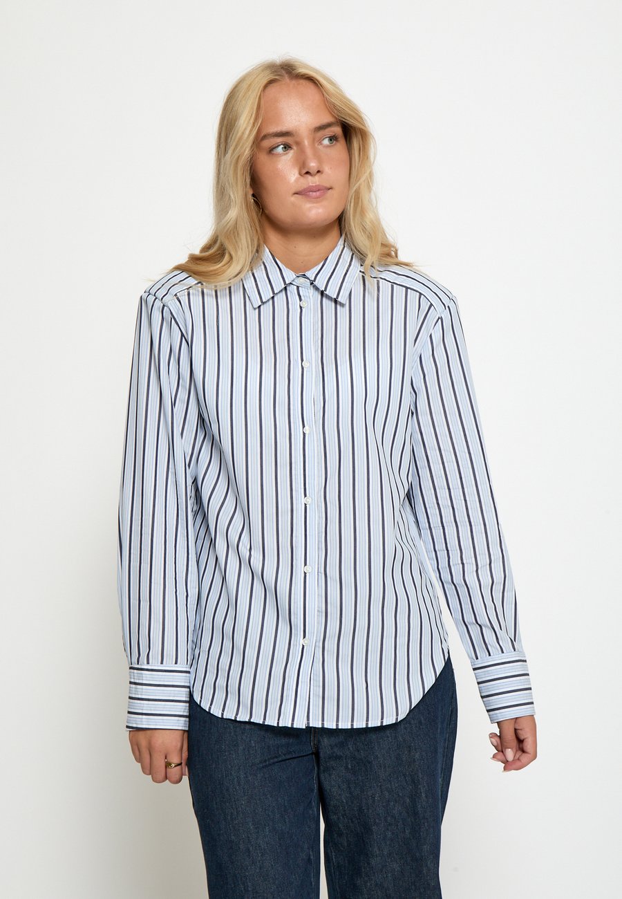 Блуза Minus Button-down blouse, Sky Captain Stripe/Blue
Блуза Minus Button-down blouse, Sky Captain Stripe/Blue