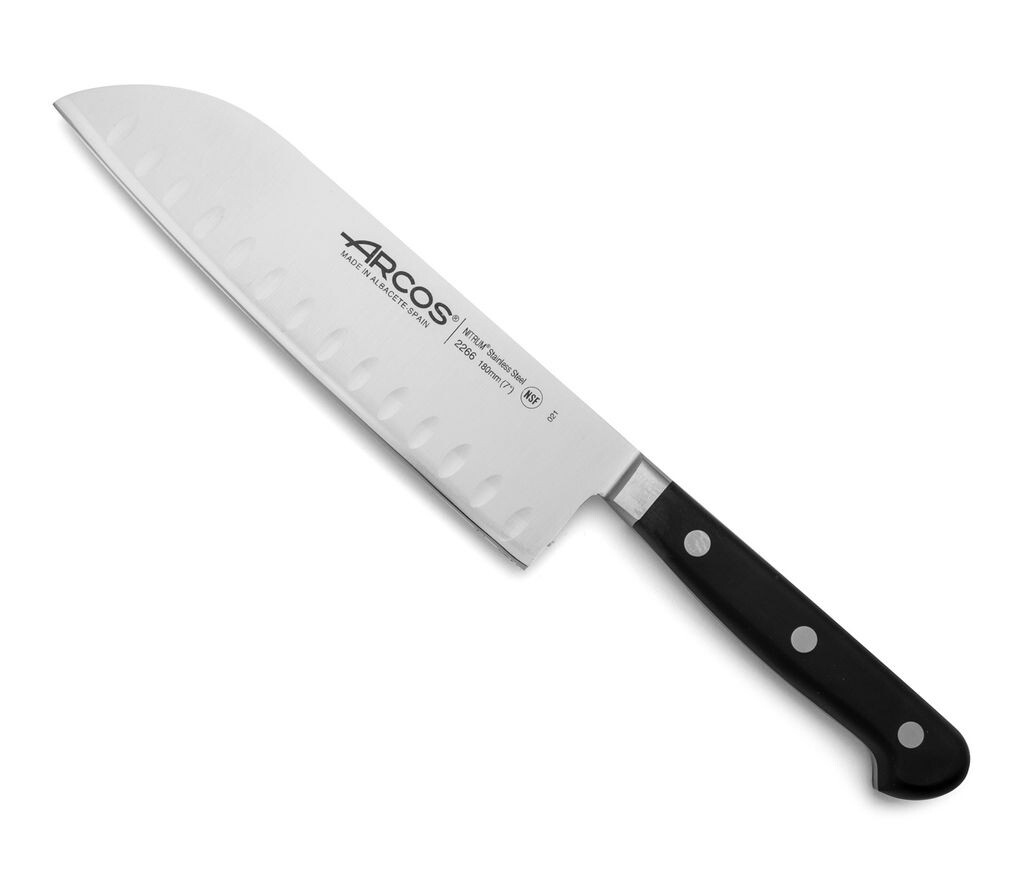 НОЖ SANTOKU OPERA 180 мм - Универсальный нож с широким и очень острым лезвием, часто используемый в азиатской кухне. У него три применения: приготовление мяса, рыбы и овощей Arcos
НОЖ SANTOKU OPERA 180 мм - Универсальный нож с широким и очень острым лезвием, часто используемый в азиатской кухне. У него три применения: приготовление мяса, рыбы и овощей Arcos