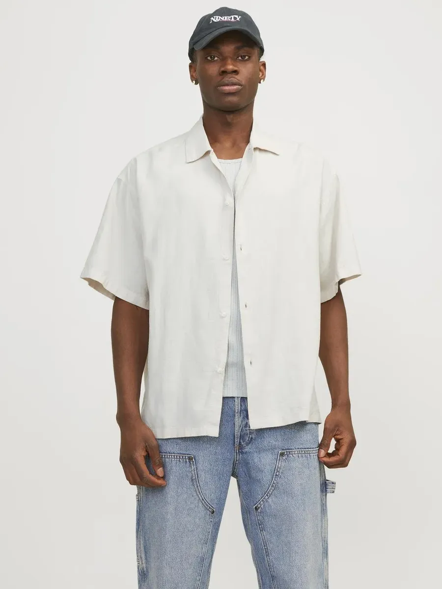 Рубашка Jack & Jones с короткими рукавами "JORFARO LINEN OVERSIZED SHIRT SS SN", цвет Moonbeam
Рубашка Jack & Jones с короткими рукавами "JORFARO LINEN OVERSIZED SHIRT SS SN", цвет Moonbeam
