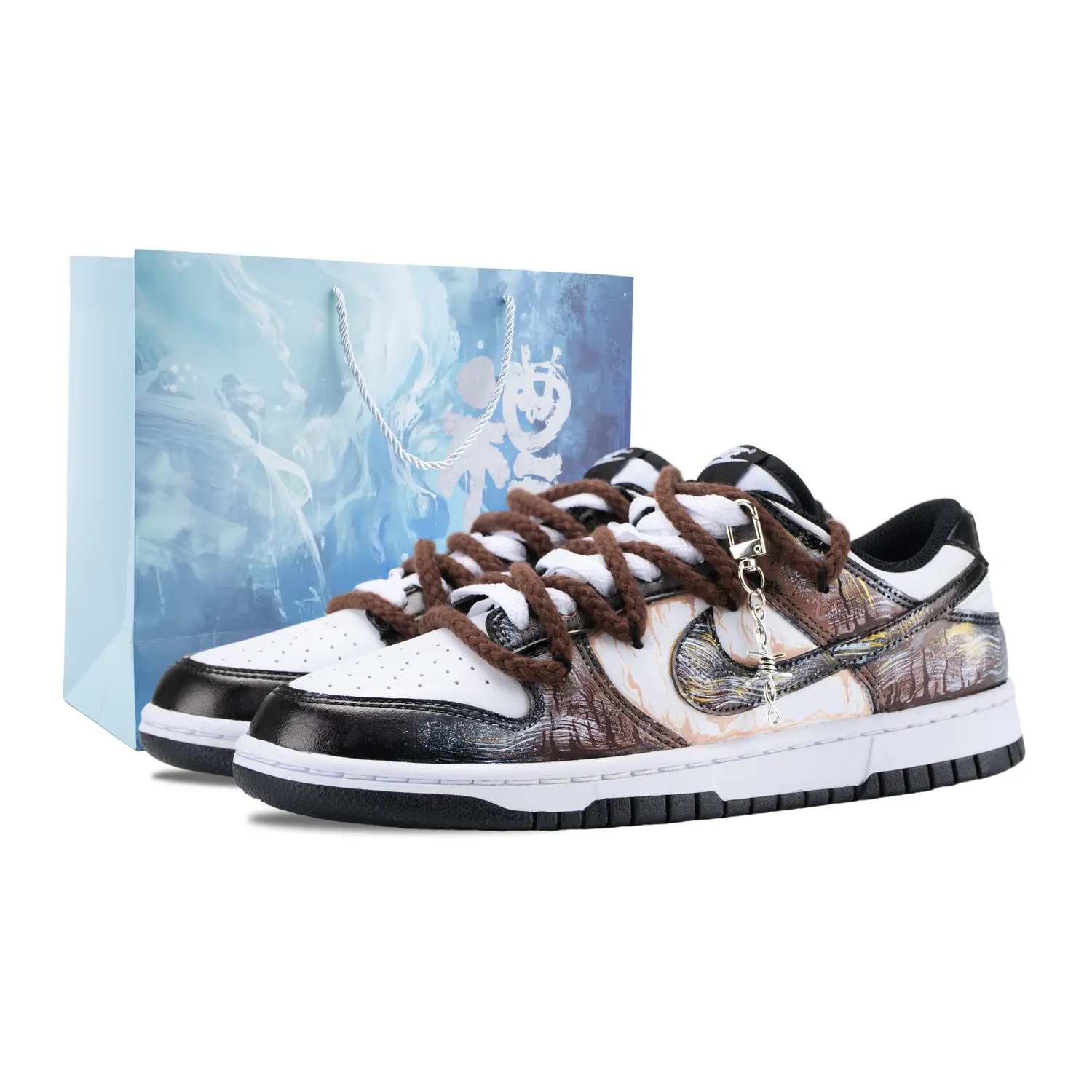 Nike Мужские кроссовки для скейтбординга Dunk Fiery Knight устойчивые к истиранию низкие черный белый
Nike Мужские кроссовки для скейтбординга Dunk Fiery Knight устойчивые к истиранию низкие черный белый