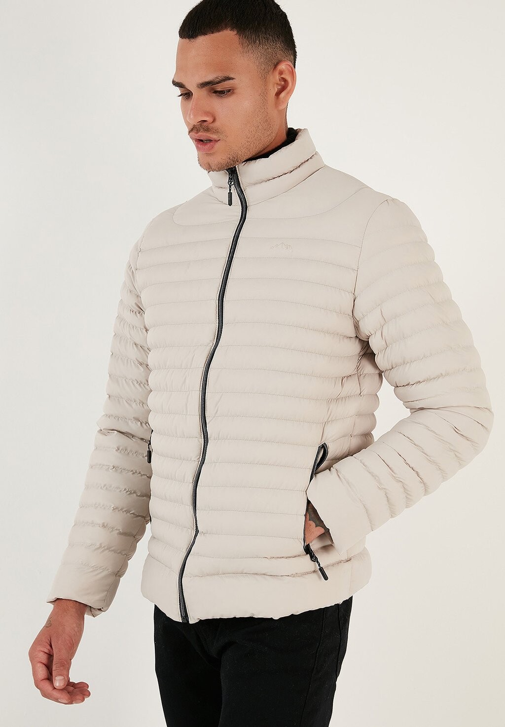 Зимняя куртка Buratti, цвет Stone, Серый, Зимняя куртка Buratti, цвет Stone
Зимняя куртка Buratti, цвет Stone, Серый, Зимняя куртка Buratti, цвет Stone