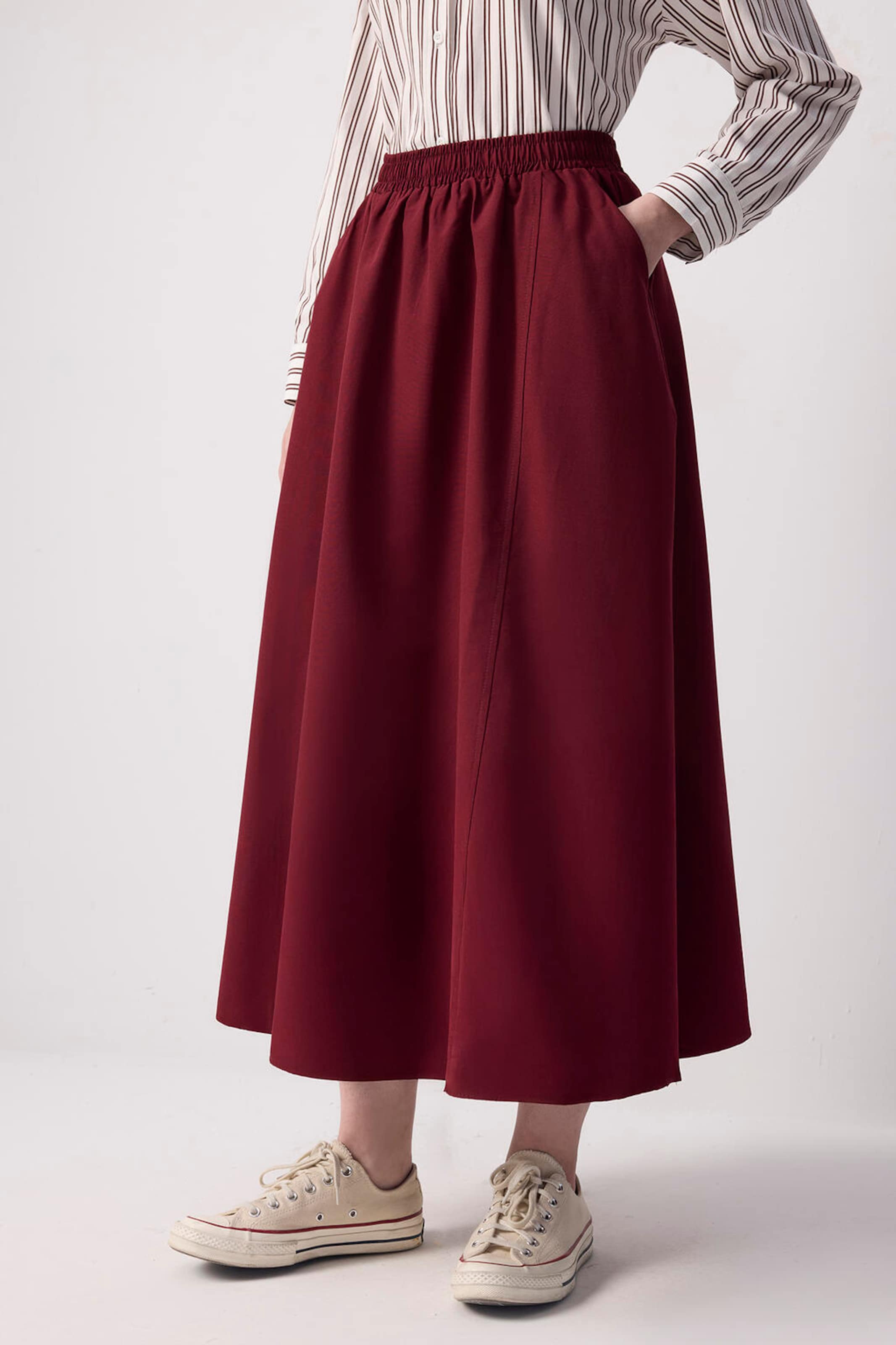 Touche Prive Юбка в бордовом цвете
Touche Prive Юбка в бордовом цвете