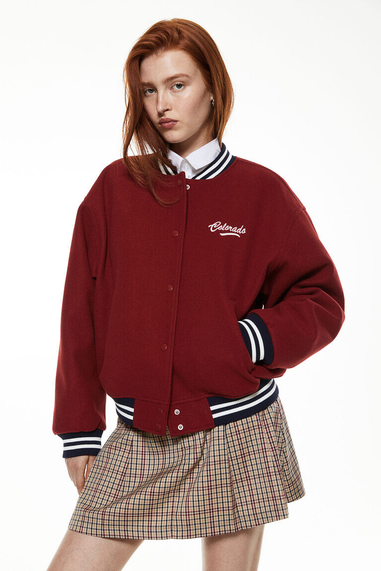 Бомбер с мотивом H&M, красный
Бомбер с мотивом H&M, красный