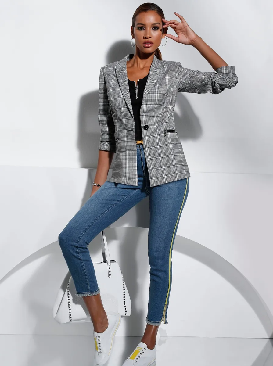 Пиджак Creation L "Blazer", черно-белый
Пиджак Creation L "Blazer", черно-белый