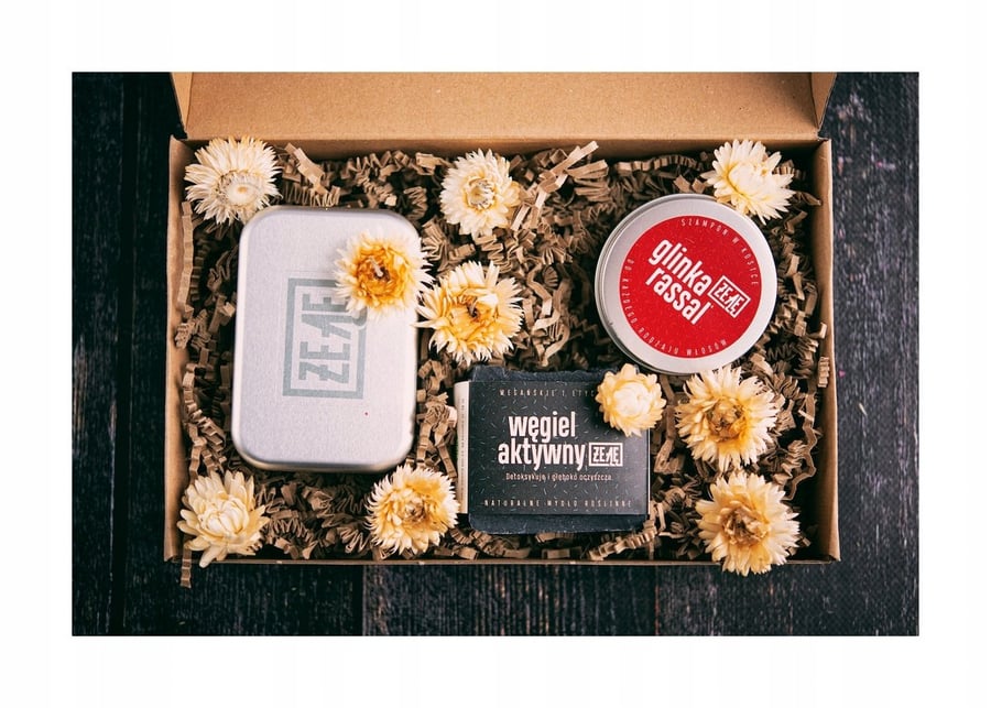 Набор по уходу за телом - натуральное мыло и шампунь ŻE ĄĘ.
Набор по уходу за телом - натуральное мыло и шампунь ŻE ĄĘ.