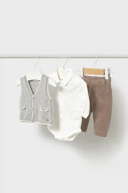 Детский набор Mayoral Newborn, серый
Детский набор Mayoral Newborn, серый