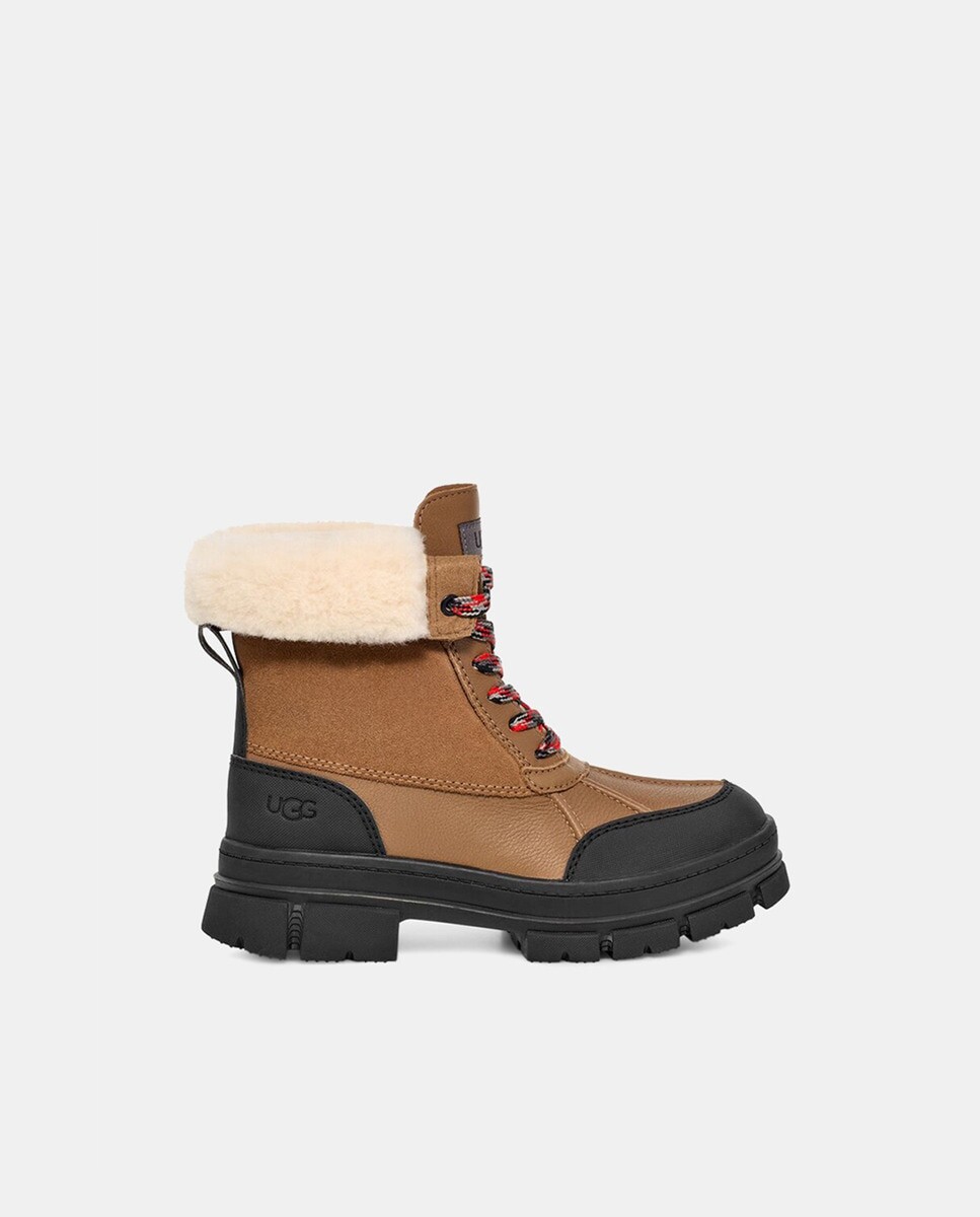 Ботинки Ashton Addie для девочки с меховой внутренней подкладкой UGG, коричневый
Ботинки Ashton Addie для девочки с меховой внутренней подкладкой UGG, коричневый