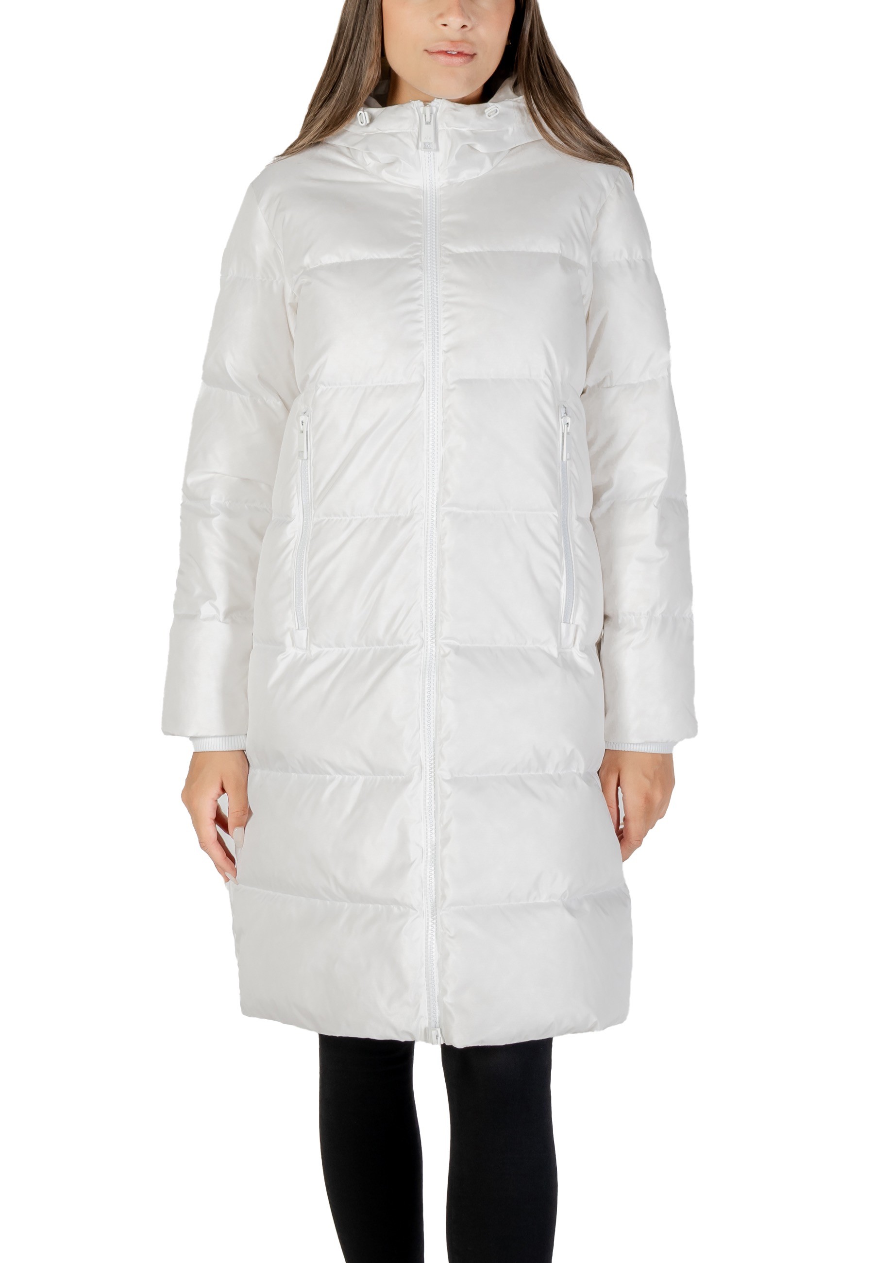 Куртки Armani Exchange, белый
Куртки Armani Exchange, белый