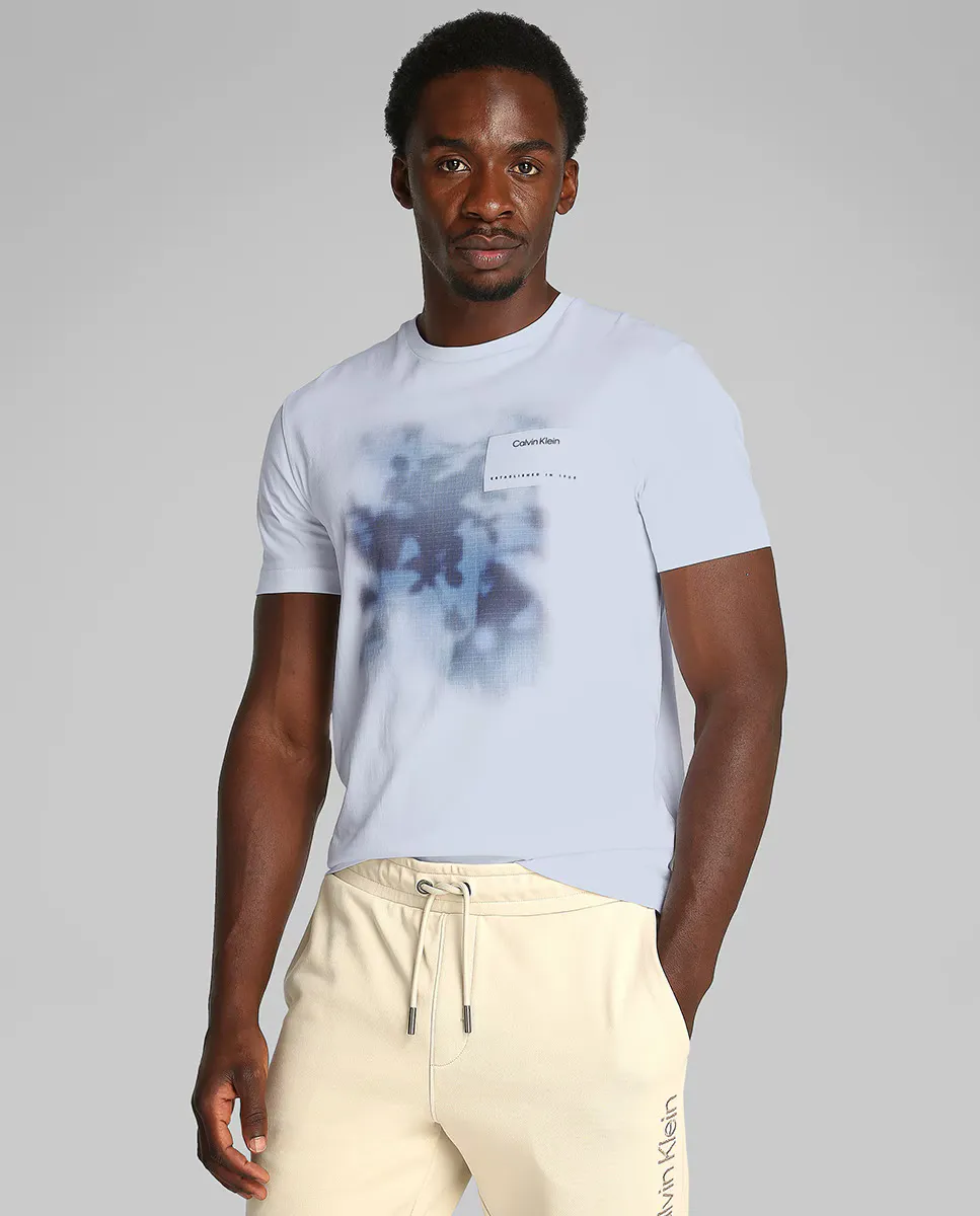 Мужская футболка с фотопечатью Calvin Klein, белый
Мужская футболка с фотопечатью Calvin Klein, белый