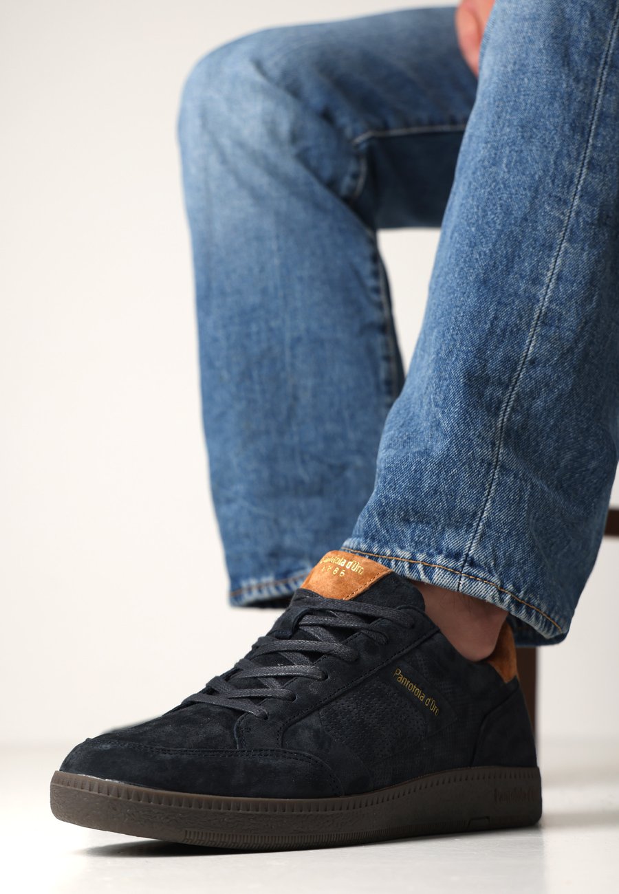 Кроссовки Pantofola d'Oro Trainers, Round/Dark Blue
Кроссовки Pantofola d'Oro Trainers, Round/Dark Blue