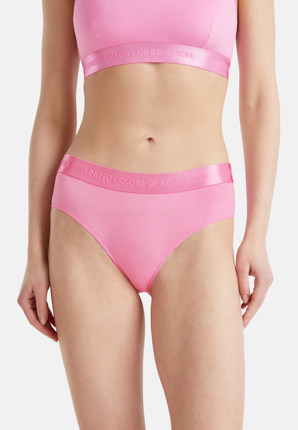 Трусы-брифы HIGH-RISE United Colors of Benetton, фуксия
Трусы-брифы HIGH-RISE United Colors of Benetton, фуксия