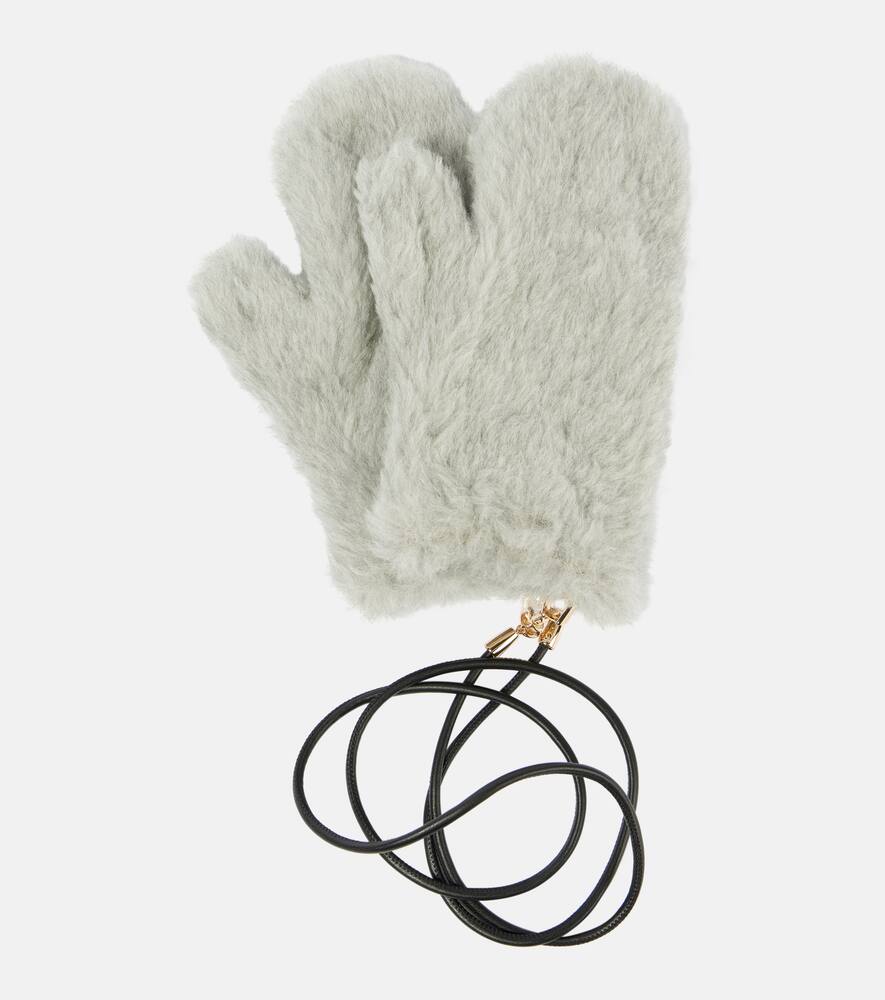 Омбрато варежки с меховой отделкой Max Mara, Grigio Chiaro
Омбрато варежки с меховой отделкой Max Mara, Grigio Chiaro