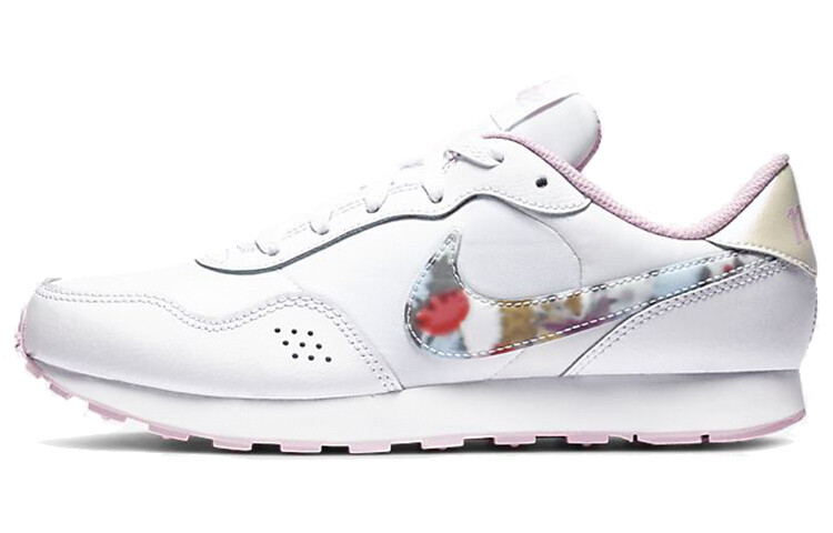 Женские беговые кроссовки Nike MD Valiant
Женские беговые кроссовки Nike MD Valiant