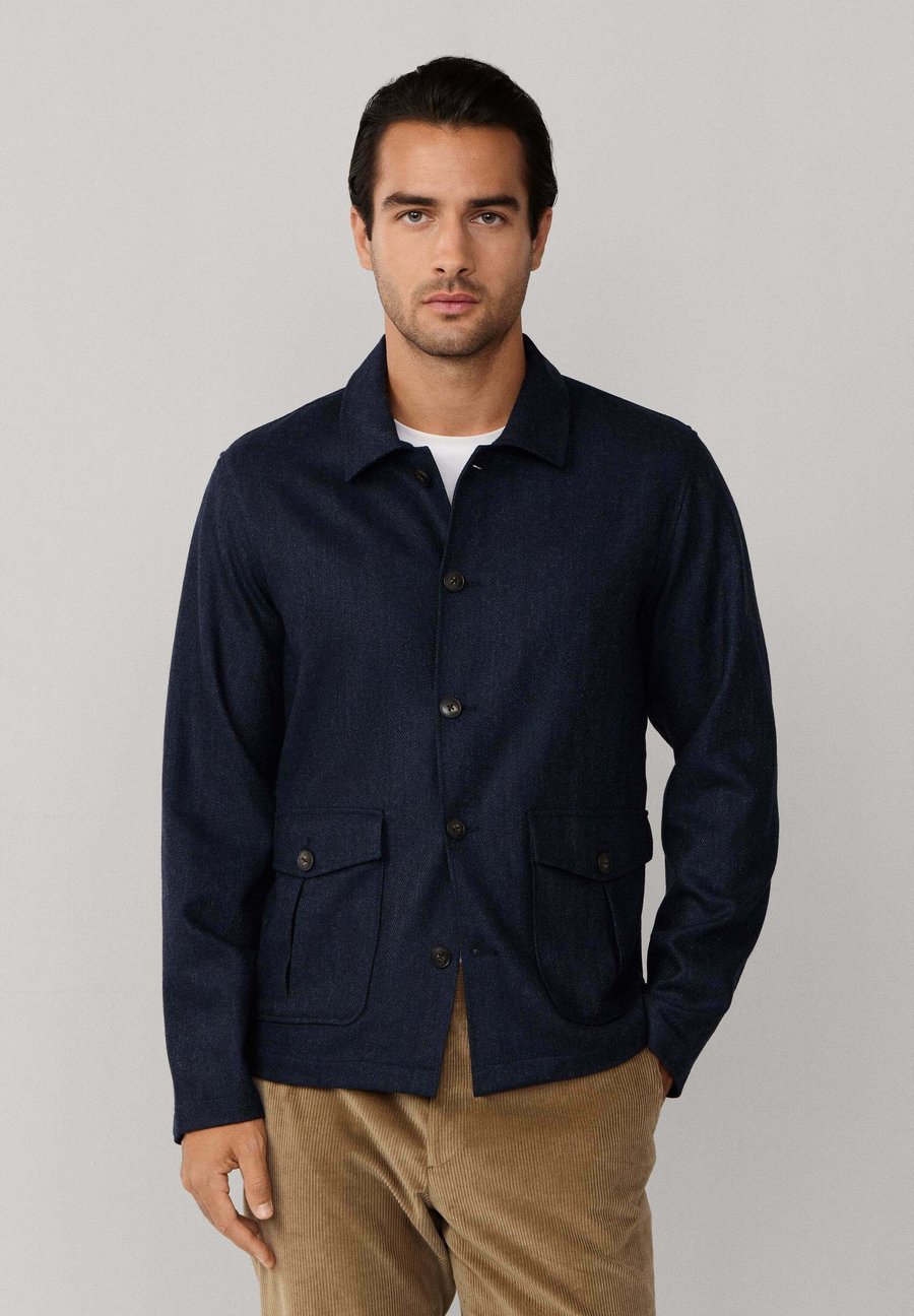 Куртка Hackett London Summer jacket, Navy/Blue
Куртка Hackett London Summer jacket, Navy/Blue