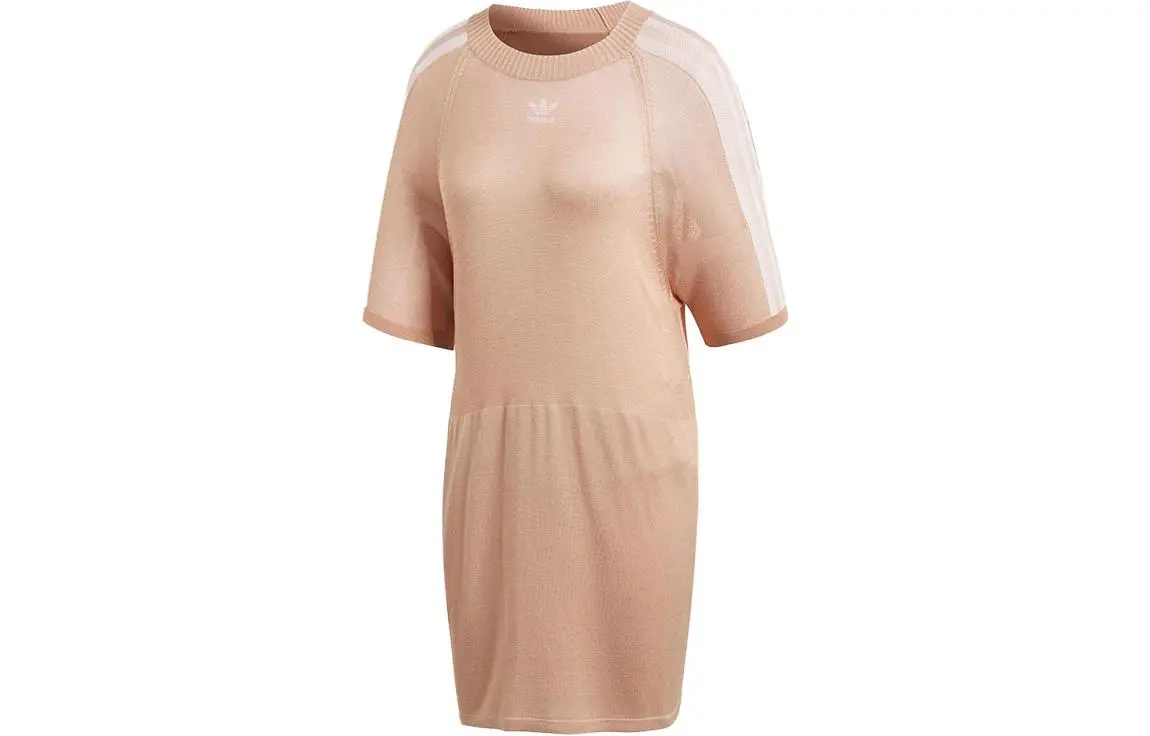 Женское короткое платье с короткими рукавами оранжево-розового цвета Adidas Originals
Женское короткое платье с короткими рукавами оранжево-розового цвета Adidas Originals