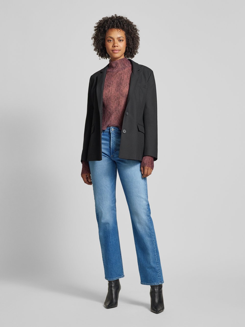 Джинсы прямого кроя с этикеткой, модель «HEIGHT-CLASSIC JEAN» BOSS, светло-голубой
Джинсы прямого кроя с этикеткой, модель «HEIGHT-CLASSIC JEAN» BOSS, светло-голубой