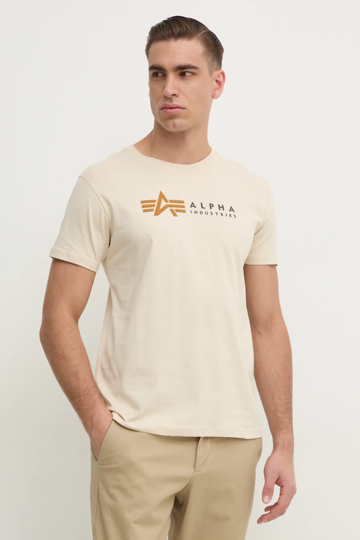 Футболка Alpha Industries, бежевый
Футболка Alpha Industries, бежевый