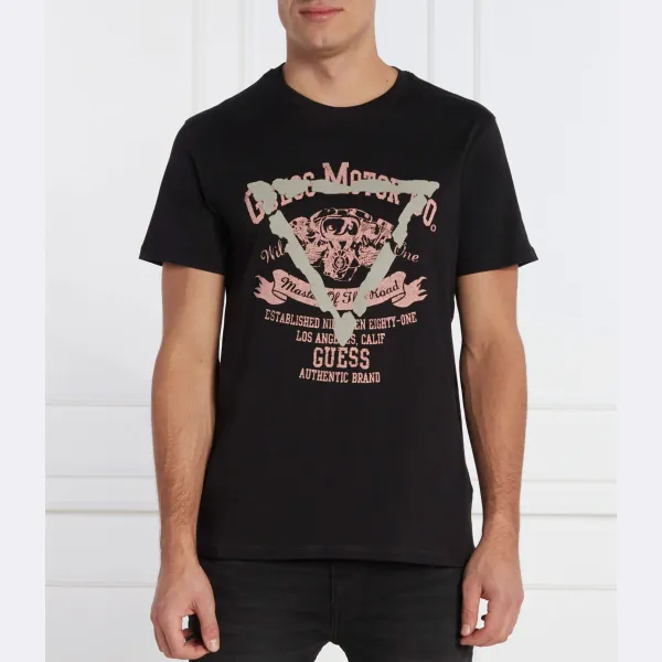 Футболка стандартного кроя Guess, черный
Футболка стандартного кроя Guess, черный