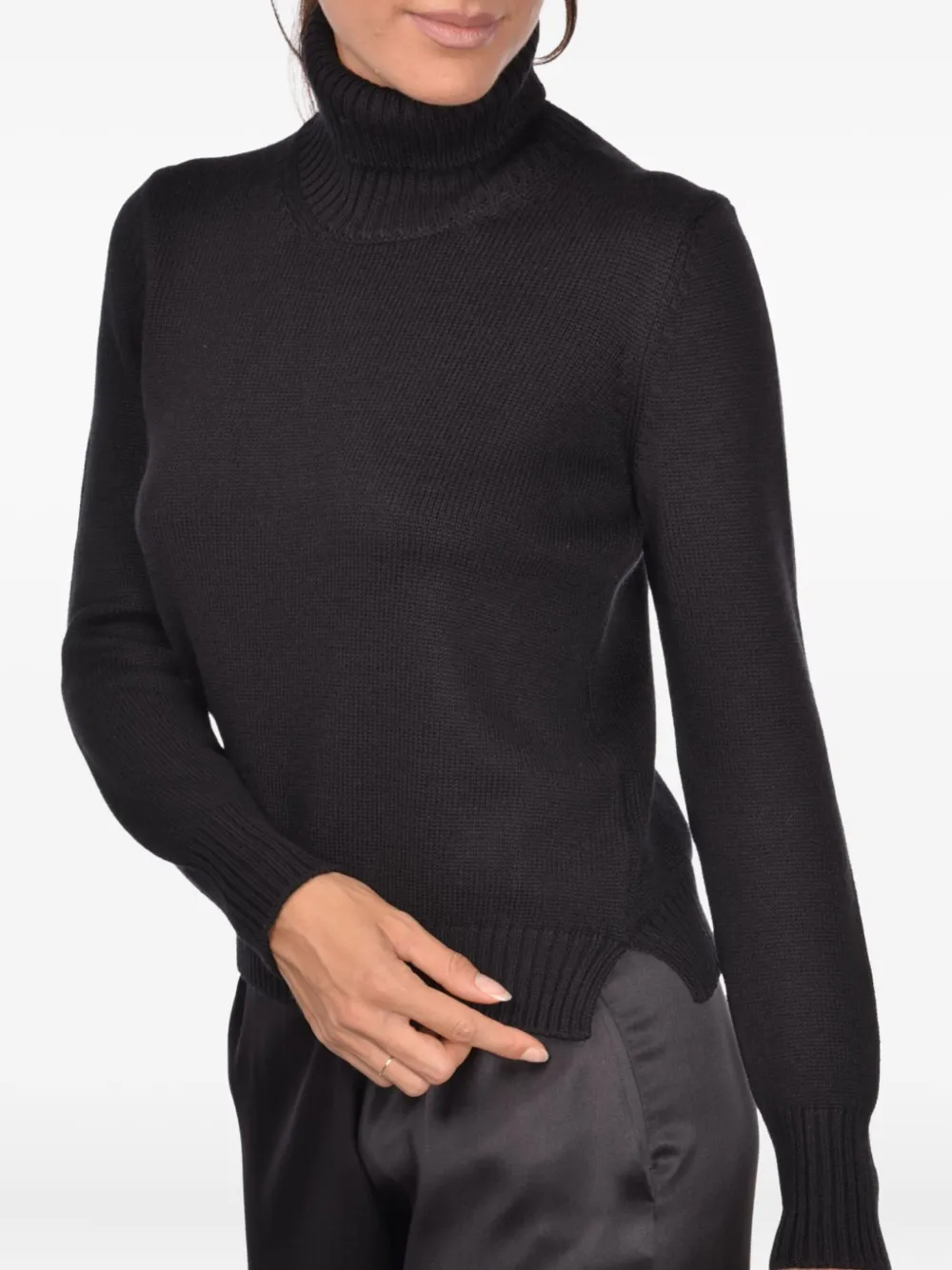 Шерстяной свитер с водолазкой Gran Sasso, черный
Шерстяной свитер с водолазкой Gran Sasso, черный