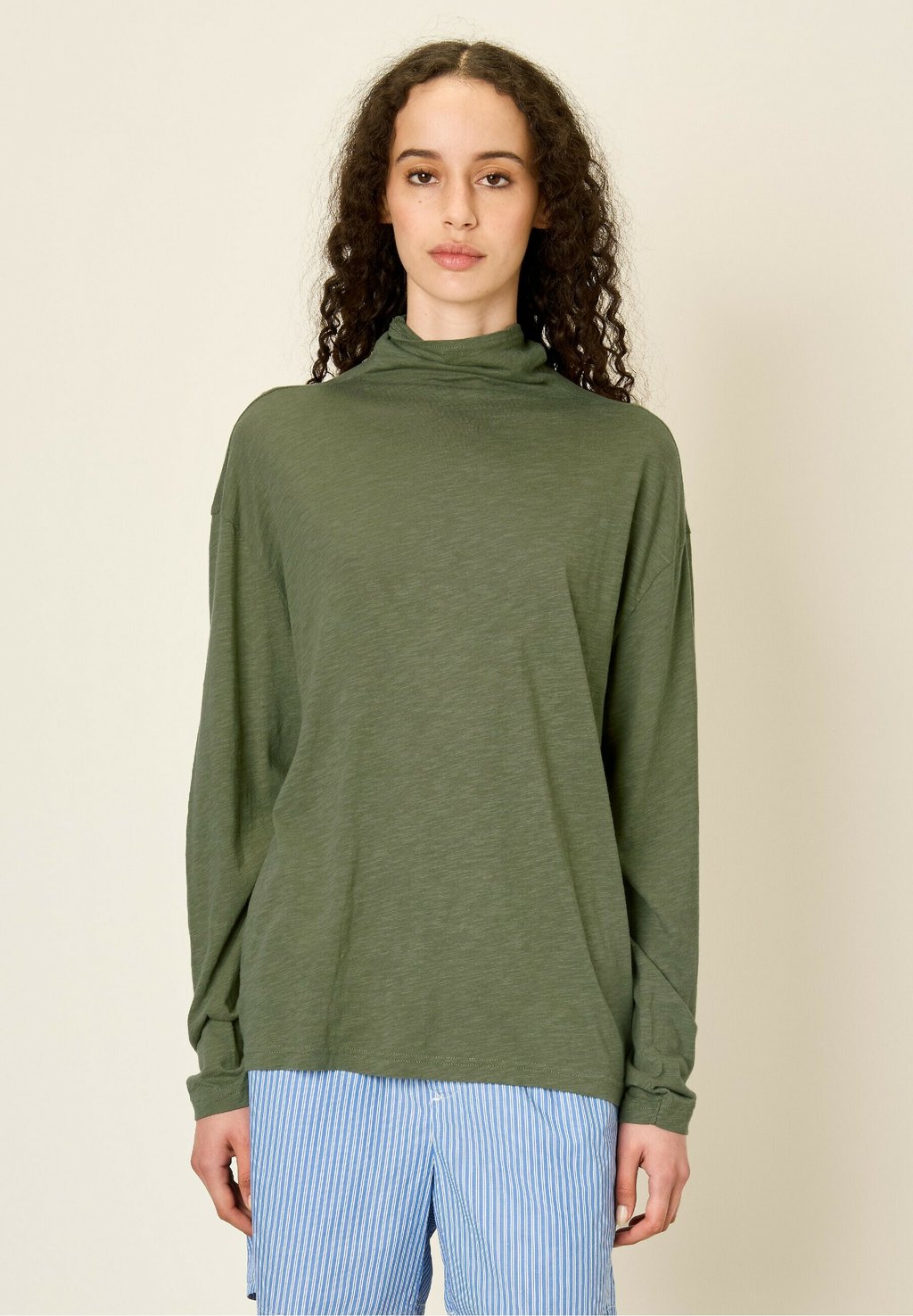 Топ с длинными рукавами JACKSONVILLE American Vintage, хаки
Топ с длинными рукавами JACKSONVILLE American Vintage, хаки