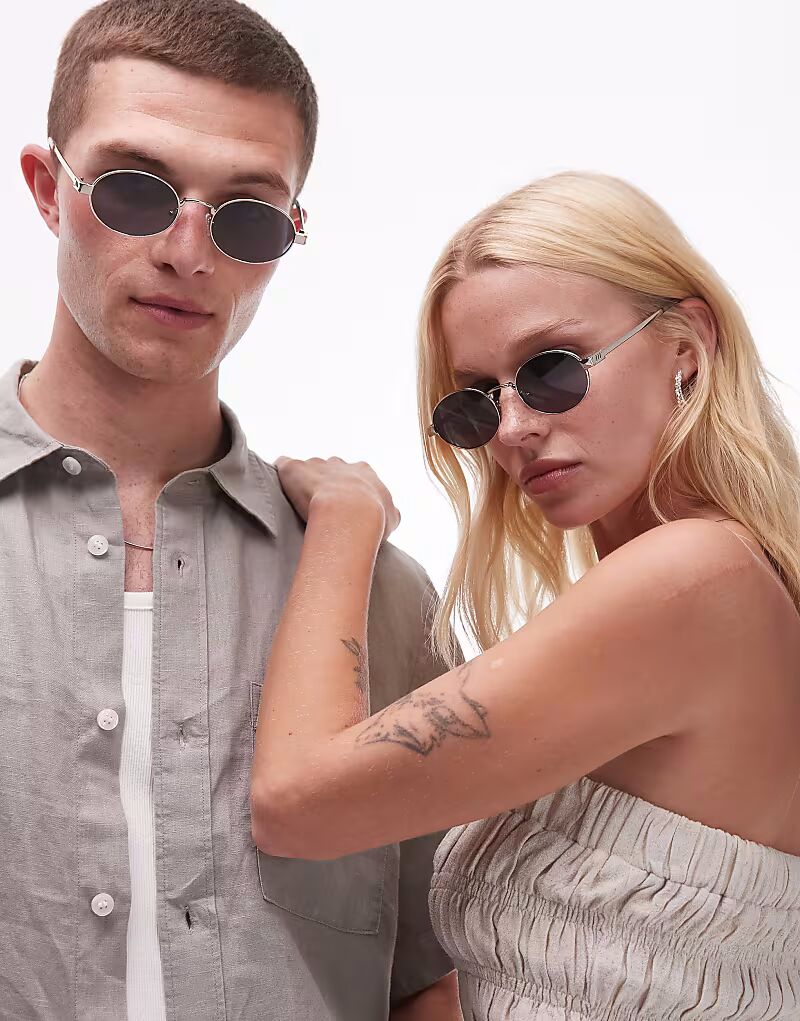 Солнцезащитные очки Le Specs Poseidon Deux в круглой металлической оправе серебристого и черного цветов
Солнцезащитные очки Le Specs Poseidon Deux в круглой металлической оправе серебристого и черного цветов