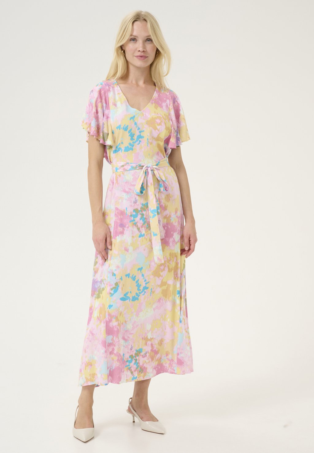 Платье макси CUVALERIE ANDREA Culture, желтый
Платье макси CUVALERIE ANDREA Culture, желтый